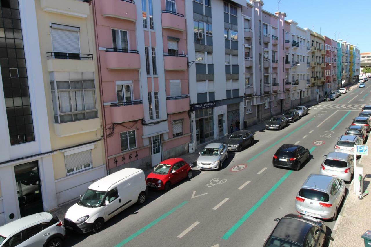 Appartamento Sete Rios, Near Zoo Lisboa/ Free Wifi Esterno foto